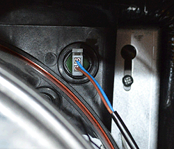 fr modena 32c.flue sen position.close up.gif